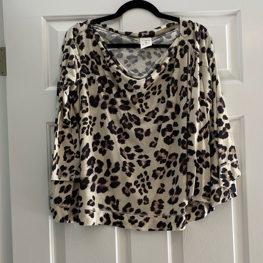 Long sleeve women’s cowl neck leopard top